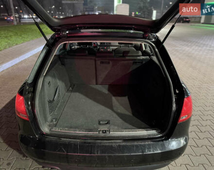 Черный Ауди А4, объемом двигателя 2 л и пробегом 300 тыс. км за 2950 $, фото 10 на Automoto.ua