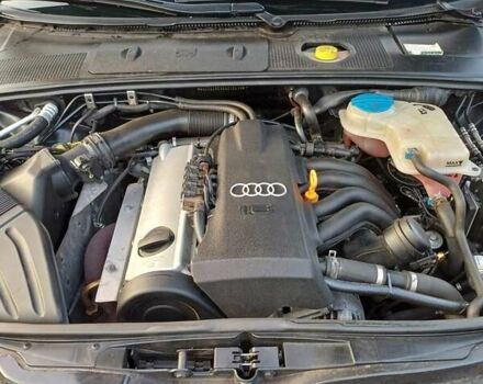 Черный Ауди А4, объемом двигателя 1.6 л и пробегом 237 тыс. км за 7777 $, фото 13 на Automoto.ua