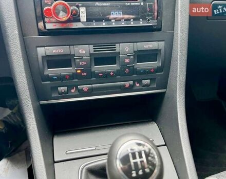 Чорний Ауді А4, об'ємом двигуна 1.8 л та пробігом 218 тис. км за 7650 $, фото 89 на Automoto.ua