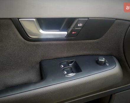 Черный Ауди А4, объемом двигателя 1.6 л и пробегом 200 тыс. км за 7400 $, фото 113 на Automoto.ua