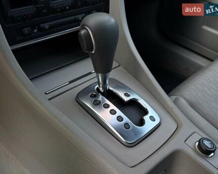 Черный Ауди А4, объемом двигателя 2 л и пробегом 258 тыс. км за 7400 $, фото 16 на Automoto.ua