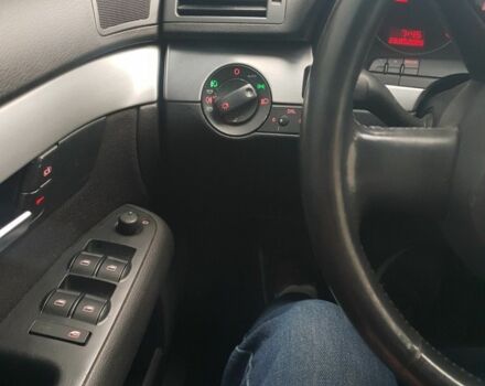 Черный Ауди А4, объемом двигателя 2 л и пробегом 390 тыс. км за 5900 $, фото 10 на Automoto.ua