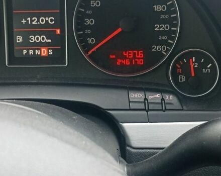 Черный Ауди А4, объемом двигателя 2 л и пробегом 263 тыс. км за 6700 $, фото 3 на Automoto.ua