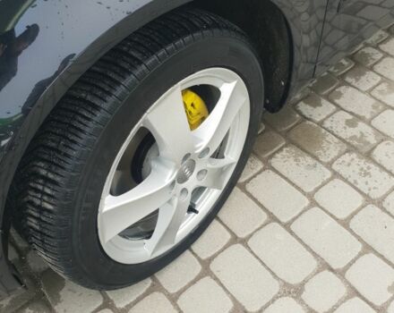 Черный Ауди А4, объемом двигателя 2 л и пробегом 390 тыс. км за 5900 $, фото 5 на Automoto.ua