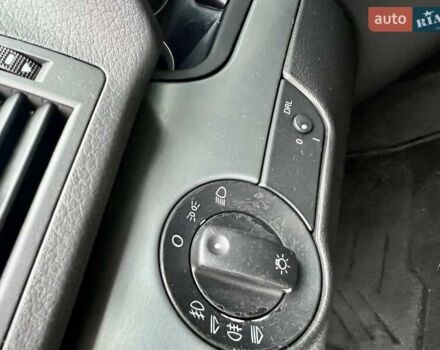 Чорний Ауді А4, об'ємом двигуна 1.8 л та пробігом 218 тис. км за 7650 $, фото 76 на Automoto.ua