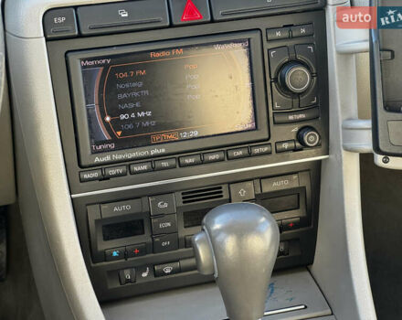 Чорний Ауді А4, об'ємом двигуна 2.5 л та пробігом 366 тис. км за 5600 $, фото 23 на Automoto.ua