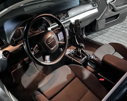 Чорний Ауді А4, об'ємом двигуна 2 л та пробігом 277 тис. км за 6100 $, фото 6 на Automoto.ua