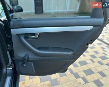 Чорний Ауді А4, об'ємом двигуна 1.8 л та пробігом 239 тис. км за 7500 $, фото 17 на Automoto.ua