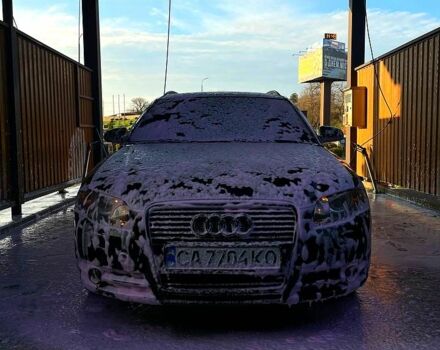 Черный Ауди А4, объемом двигателя 2 л и пробегом 230 тыс. км за 6400 $, фото 2 на Automoto.ua