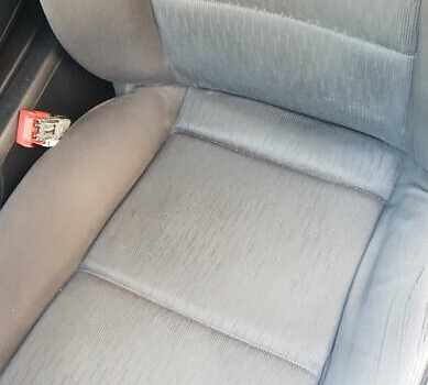 Черный Ауди А4, объемом двигателя 2 л и пробегом 390 тыс. км за 5900 $, фото 8 на Automoto.ua