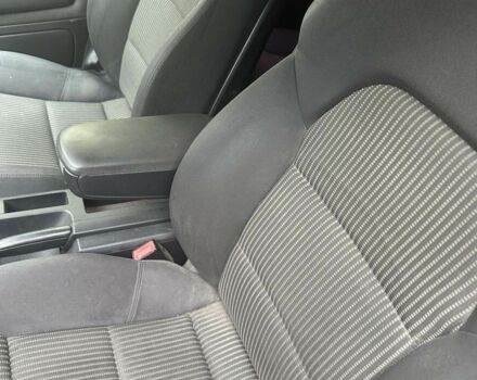 Черный Ауди А4, объемом двигателя 1.9 л и пробегом 280 тыс. км за 5300 $, фото 6 на Automoto.ua