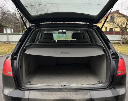 Черный Ауди А4, объемом двигателя 2 л и пробегом 332 тыс. км за 5250 $, фото 18 на Automoto.ua