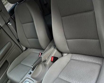 Черный Ауди А4, объемом двигателя 2 л и пробегом 258 тыс. км за 7400 $, фото 7 на Automoto.ua