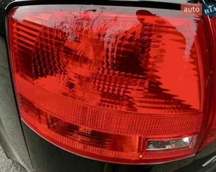 Чорний Ауді А4, об'ємом двигуна 1.8 л та пробігом 218 тис. км за 7650 $, фото 45 на Automoto.ua