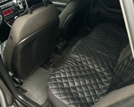 Черный Ауди А4, объемом двигателя 2 л и пробегом 235 тыс. км за 4550 $, фото 4 на Automoto.ua