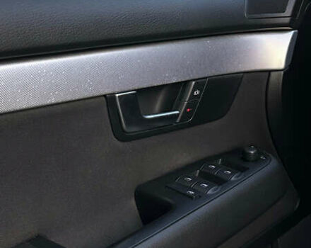 Чорний Ауді А4, об'ємом двигуна 2 л та пробігом 243 тис. км за 7800 $, фото 4 на Automoto.ua