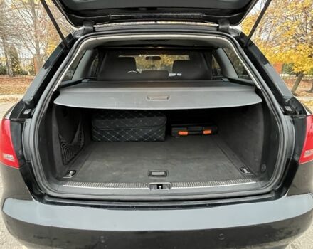 Черный Ауди А4, объемом двигателя 2 л и пробегом 269 тыс. км за 7200 $, фото 13 на Automoto.ua