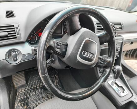 Черный Ауди А4, объемом двигателя 2 л и пробегом 255 тыс. км за 6450 $, фото 4 на Automoto.ua