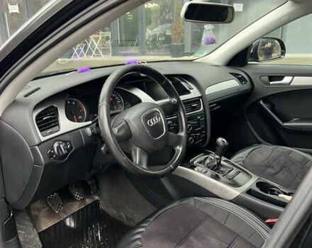 Черный Ауди А4, объемом двигателя 1.8 л и пробегом 290 тыс. км за 6999 $, фото 14 на Automoto.ua