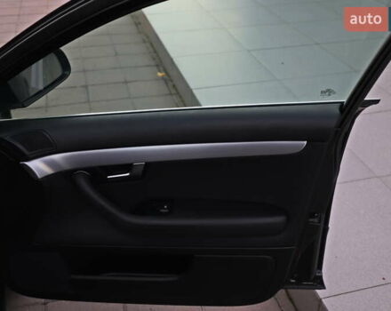 Чорний Ауді А4, об'ємом двигуна 1.6 л та пробігом 193 тис. км за 8555 $, фото 10 на Automoto.ua