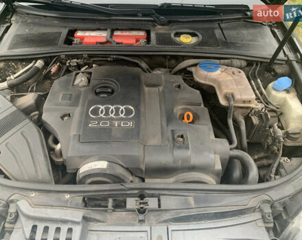 Чорний Ауді А4, об'ємом двигуна 1.97 л та пробігом 221 тис. км за 7000 $, фото 8 на Automoto.ua