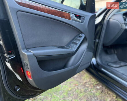 Чорний Ауді А4, об'ємом двигуна 3.2 л та пробігом 275 тис. км за 8700 $, фото 6 на Automoto.ua