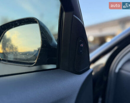 Чорний Ауді А4, об'ємом двигуна 3.2 л та пробігом 275 тис. км за 8700 $, фото 7 на Automoto.ua