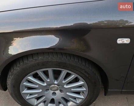 Чорний Ауді А4, об'ємом двигуна 1.6 л та пробігом 193 тис. км за 8555 $, фото 27 на Automoto.ua