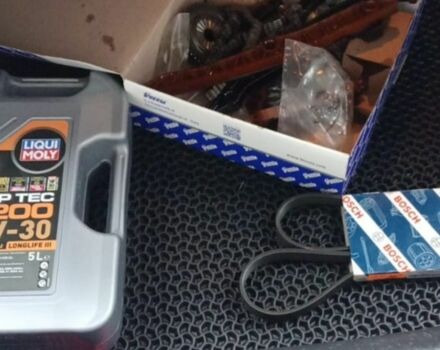 Черный Ауди А4, объемом двигателя 3 л и пробегом 370 тыс. км за 3849 $, фото 12 на Automoto.ua