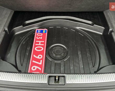 Чорний Ауді А4, об'ємом двигуна 1.6 л та пробігом 200 тис. км за 7999 $, фото 27 на Automoto.ua