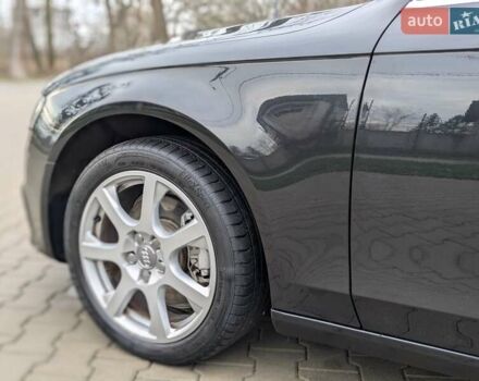 Черный Ауди А4, объемом двигателя 1.8 л и пробегом 220 тыс. км за 8900 $, фото 12 на Automoto.ua