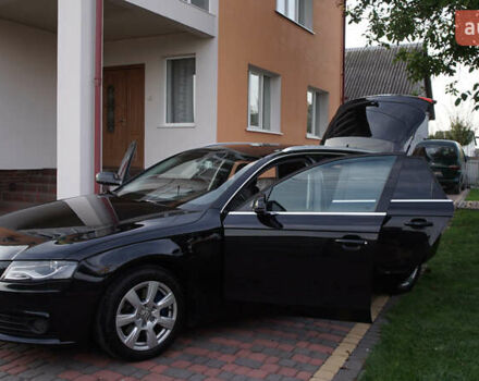 Ауди А4 2009 в Самборе на Automoto.ua Черный Ауди А4, объемом двигателя 1.97 л и пробегом 230 тыс. км за 10700 $, фото 52 на Automoto.ua