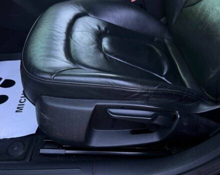 Чорний Ауді А4, об'ємом двигуна 2 л та пробігом 280 тис. км за 11800 $, фото 18 на Automoto.ua