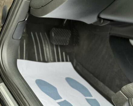 Чорний Ауді А4, об'ємом двигуна 2.7 л та пробігом 265 тис. км за 10550 $, фото 65 на Automoto.ua