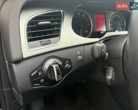 Чорний Ауді А4, об'ємом двигуна 2 л та пробігом 166 тис. км за 9900 $, фото 30 на Automoto.ua