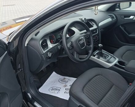 Черный Ауди А4, объемом двигателя 1.8 л и пробегом 220 тыс. км за 9000 $, фото 4 на Automoto.ua