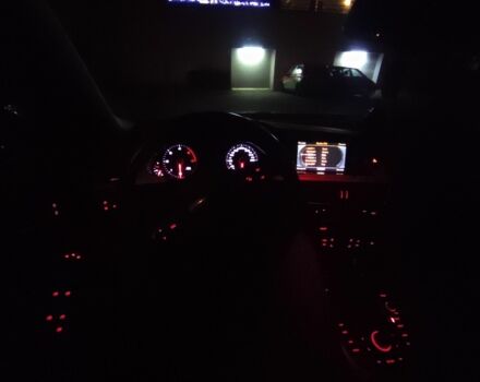 Чорний Ауді А4, об'ємом двигуна 2 л та пробігом 250 тис. км за 12000 $, фото 5 на Automoto.ua