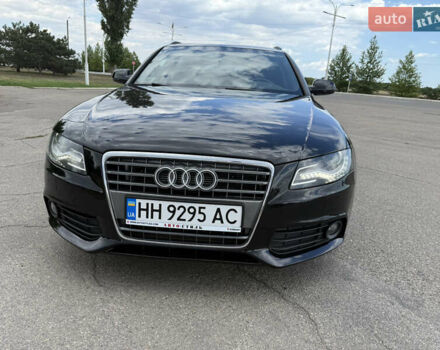 Чорний Ауді А4, об'ємом двигуна 1.8 л та пробігом 200 тис. км за 10000 $, фото 2 на Automoto.ua