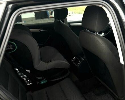 Черный Ауди А4, объемом двигателя 1.8 л и пробегом 280 тыс. км за 8600 $, фото 9 на Automoto.ua