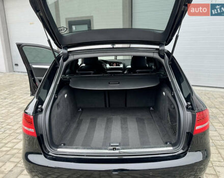 Чорний Ауді А4, об'ємом двигуна 2.7 л та пробігом 265 тис. км за 10550 $, фото 77 на Automoto.ua