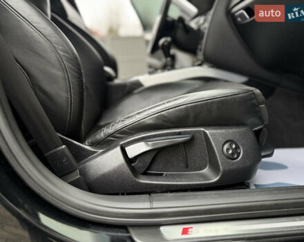 Чорний Ауді А4, об'ємом двигуна 2.7 л та пробігом 265 тис. км за 10550 $, фото 98 на Automoto.ua