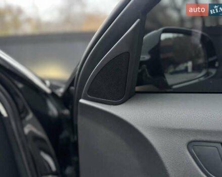 Чорний Ауді А4, об'ємом двигуна 2 л та пробігом 213 тис. км за 11777 $, фото 50 на Automoto.ua