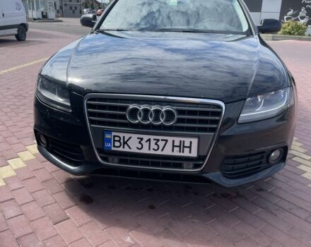 Черный Ауди А4, объемом двигателя 2 л и пробегом 300 тыс. км за 10100 $, фото 2 на Automoto.ua