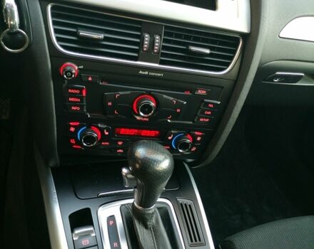Черный Ауди А4, объемом двигателя 0 л и пробегом 250 тыс. км за 9200 $, фото 8 на Automoto.ua