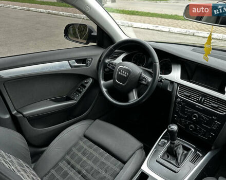 Чорний Ауді А4, об'ємом двигуна 1.8 л та пробігом 189 тис. км за 8900 $, фото 9 на Automoto.ua