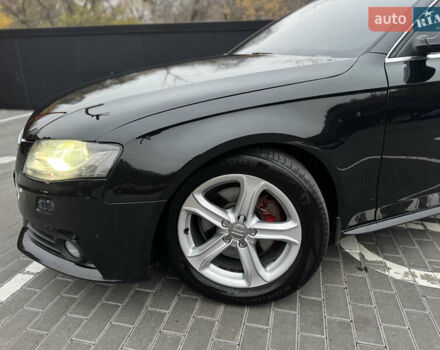 Чорний Ауді А4, об'ємом двигуна 2 л та пробігом 213 тис. км за 11777 $, фото 4 на Automoto.ua