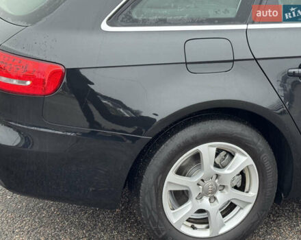 Черный Ауди А4, объемом двигателя 1.8 л и пробегом 255 тыс. км за 9900 $, фото 14 на Automoto.ua