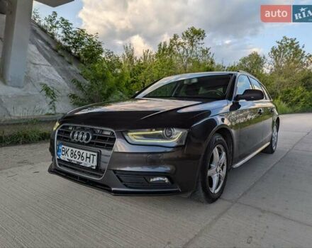 Чорний Ауді А4, об'ємом двигуна 2 л та пробігом 324 тис. км за 9700 $, фото 1 на Automoto.ua