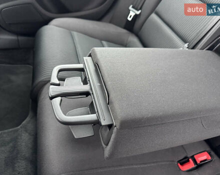 Черный Ауди А4, объемом двигателя 1.8 л и пробегом 255 тыс. км за 9900 $, фото 43 на Automoto.ua