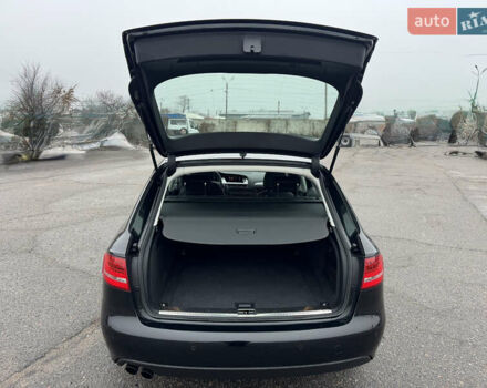 Черный Ауди А4, объемом двигателя 1.8 л и пробегом 255 тыс. км за 9900 $, фото 47 на Automoto.ua